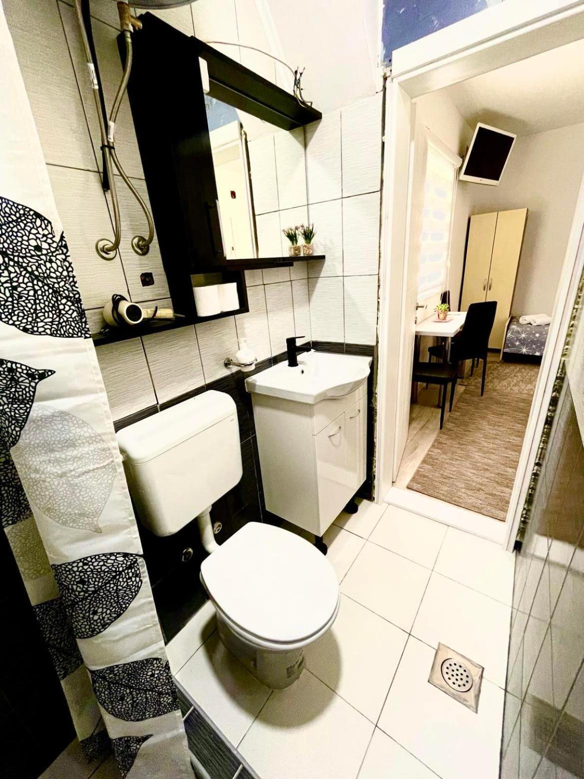 Apartment Adel Mostar Exterior foto